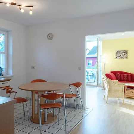 Apartment Hafenoase Mit Eckbalkon Waren (Mueritz)