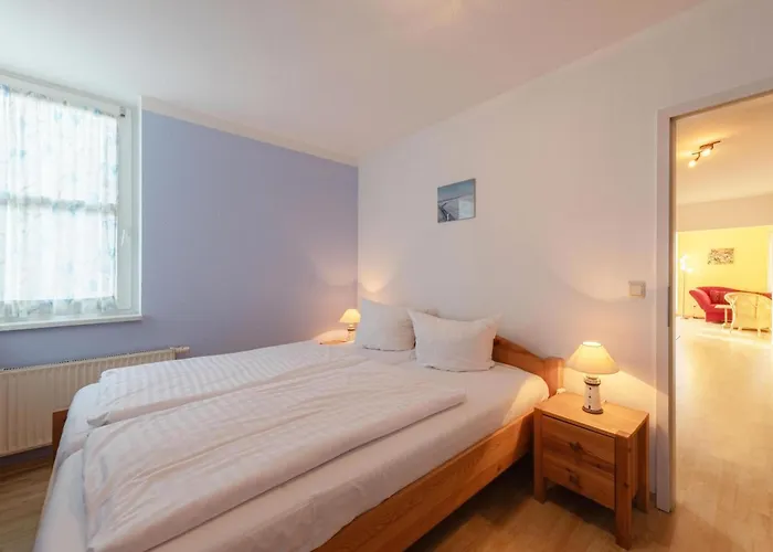 Hafenoase Mit Eckbalkon Apartment *